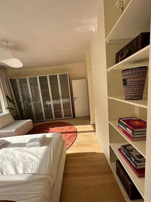 Luxury 2-Bedroom Apart 안트베르펜 0*,