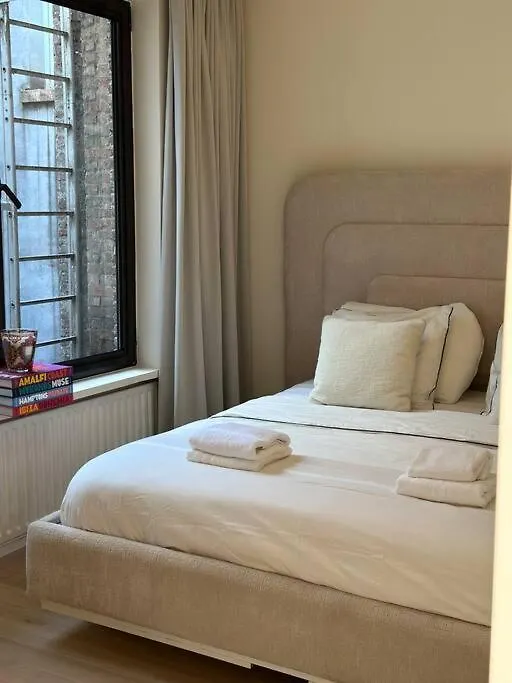 Luxury 2-Bedroom Apart 안트베르펜