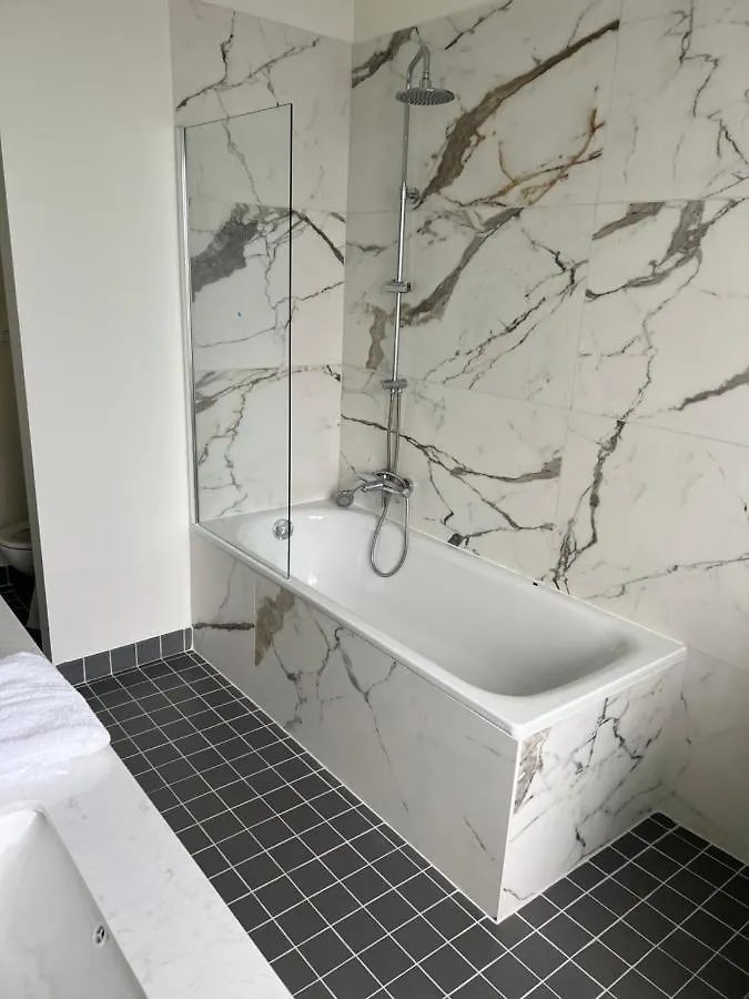 Luxury 2-Bedroom Apart 안트베르펜