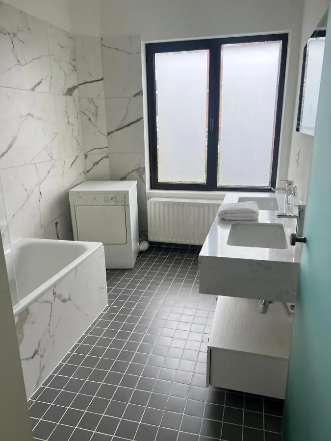 아파트 Luxury 2-Bedroom Apart 안트베르펜